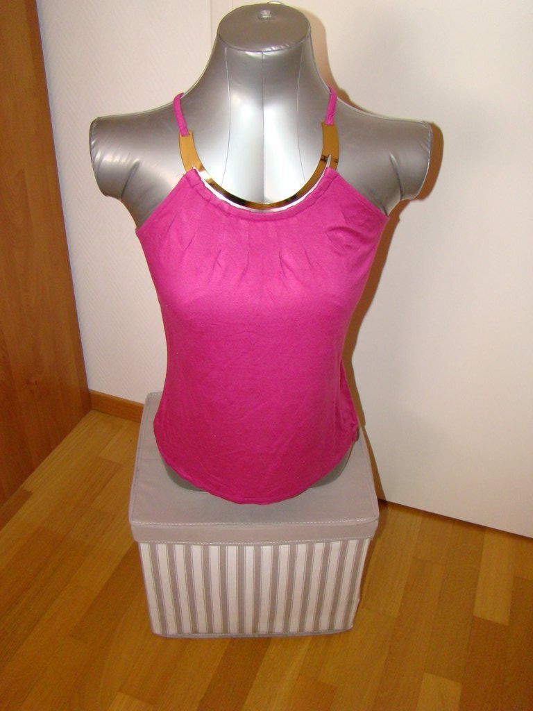 Top: Morgan, top pink – Usato da Lussery-Villars venduto da pousinete02