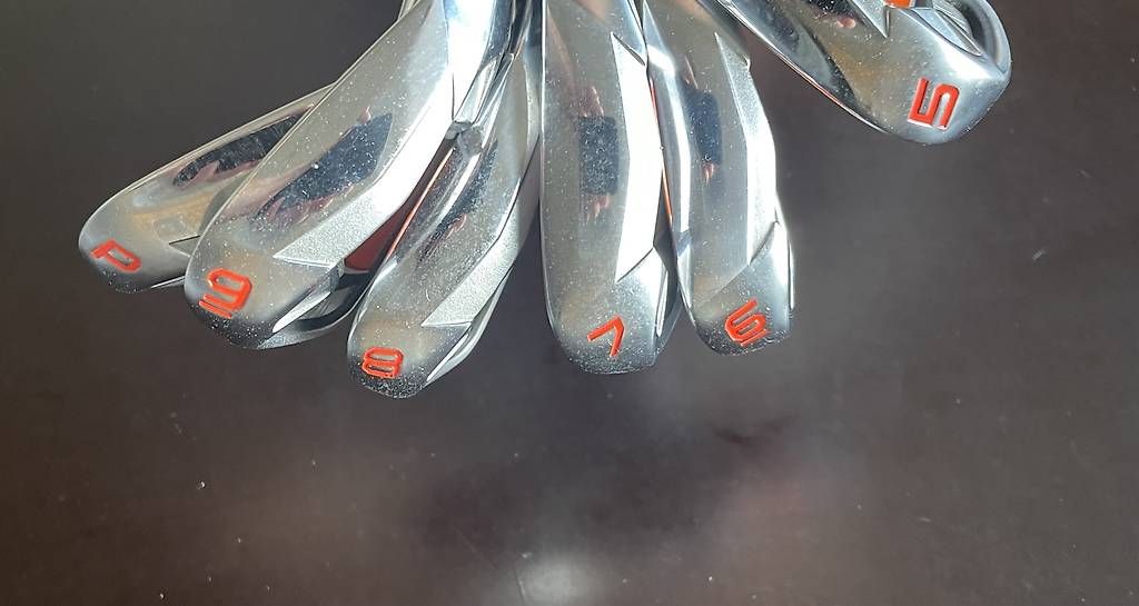 Schläger & Sets: Cobra AMP Eisenset 5-P – Gebraucht aus Bern von mia_8nfn 2