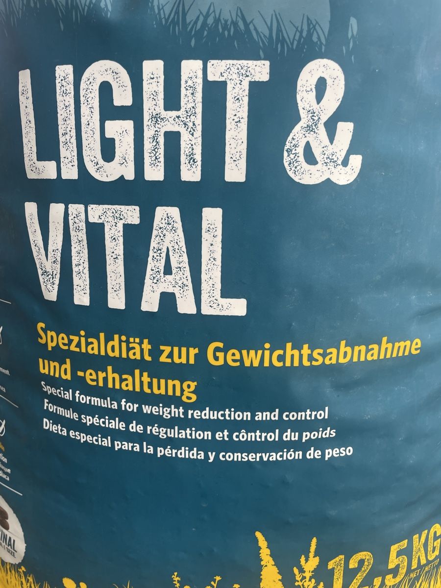 Hundefutter Josera Light&Vital (Neu und originalverpackt) in Oberwil-Lieli  fr CHF 30  nur Abholung auf Ricardo kaufen