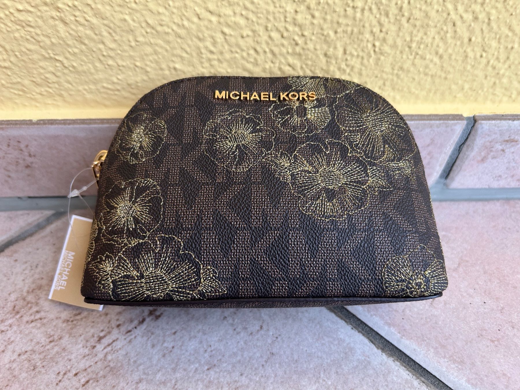 Michael Kors Custodie per cosmetici: Pochette à maquillage Michael Kors – Nuovo (secondo la descrizione) da Oberlunkhofen venduto da Tere5