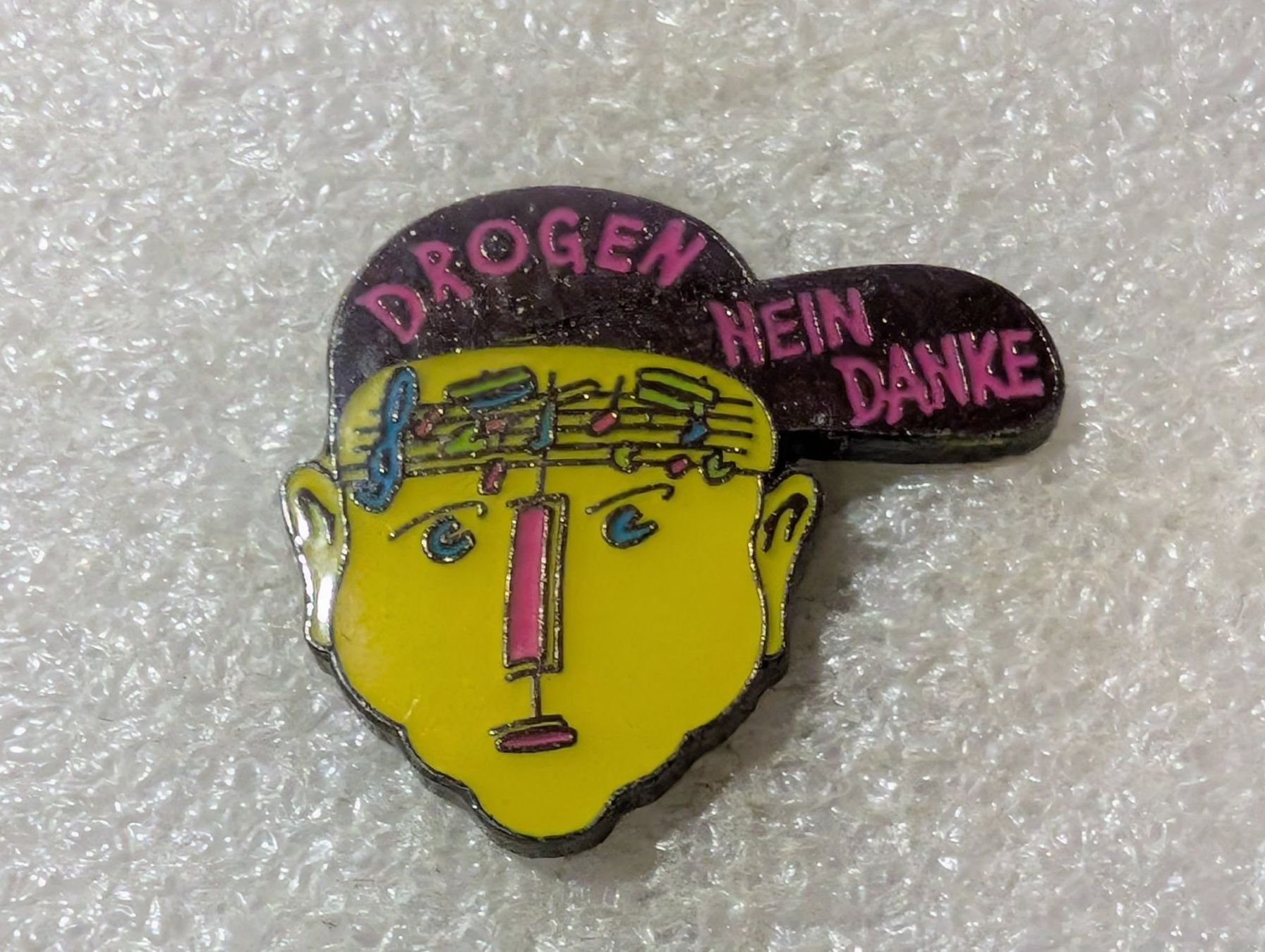 Placchette & Badge: Ansteckpin 142: Drogen, nein Danke – Usato da Oppligen venduto da Pin-Fall-Shop