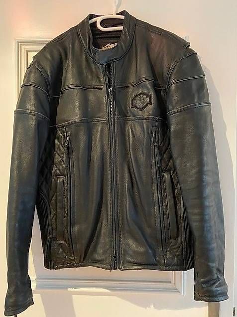 Harley-Davidson Giacche: Motorradlederjacke Harley Davidson - Topzustand – Usato da Selzach venduto da Roger_1965