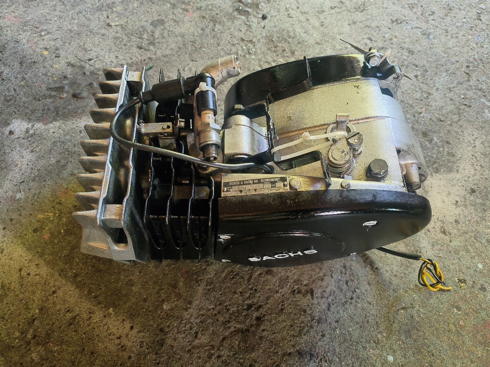 Sachs Motori: Sachs 503 ab Breitwand Motor.Lauft – Usato da Fulenbach venduto da Elektronik 3