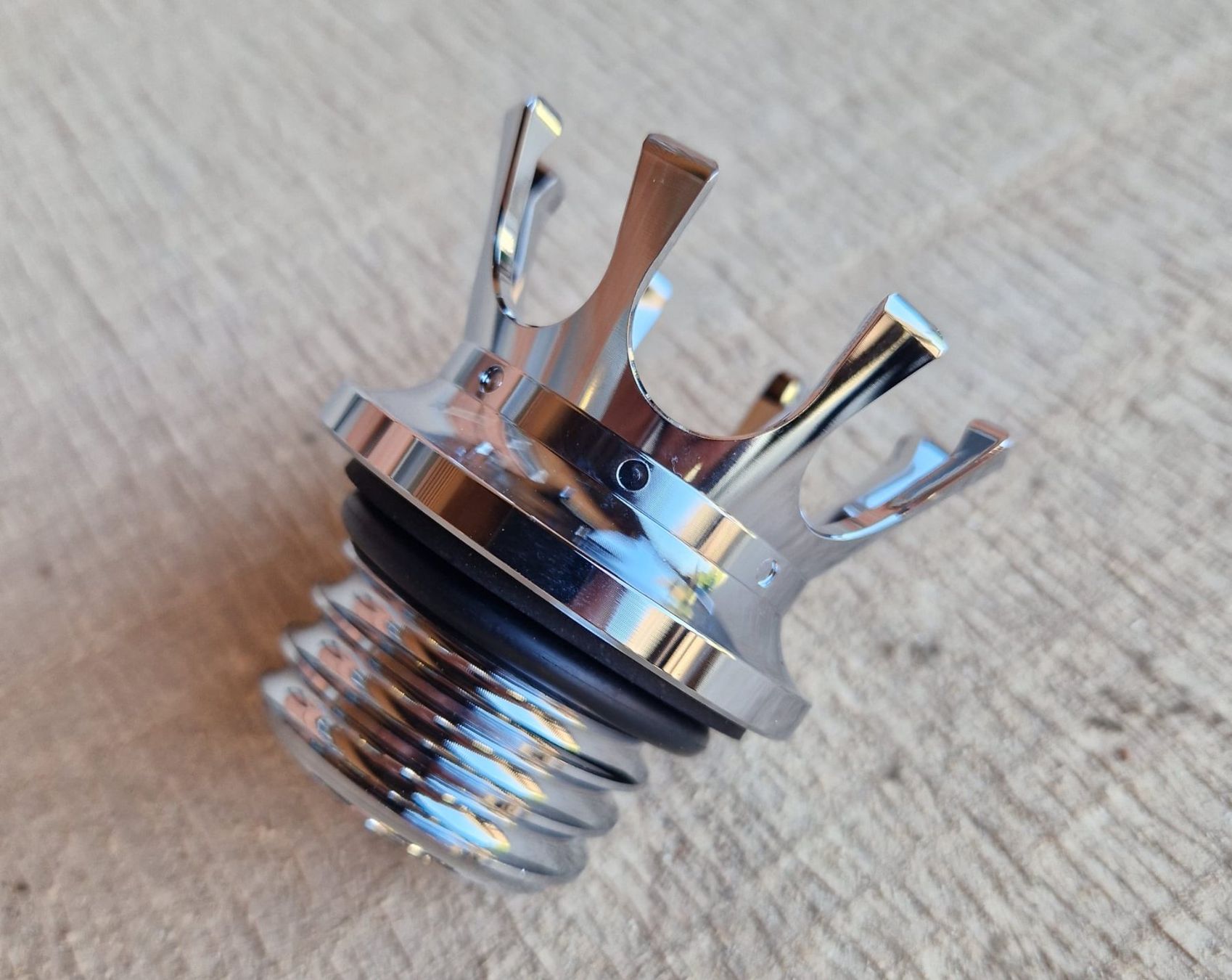 Harley-Davidson Tutti i ricambio per moto: Harley Tankdeckel – Nuovo e nell'imballaggio originale da Dorf venduto da Messer-Schweiz
