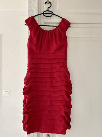 Elegantes Kleid von Coast / Grösse 8 (UK) - rot