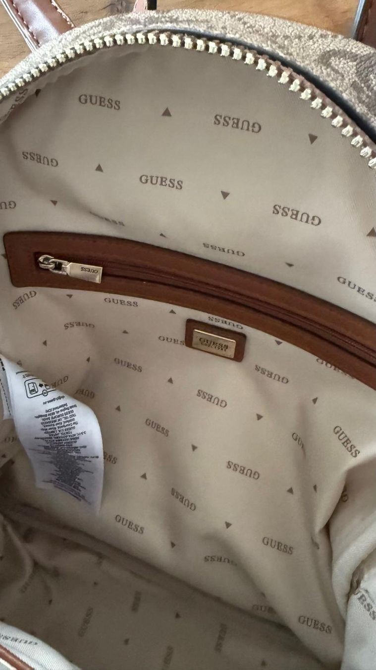 Guess Zaini: Damenrucksack GUESS NEU – Nuovo (secondo la descrizione) da Biel/Bienne venduto da Meshe12 4