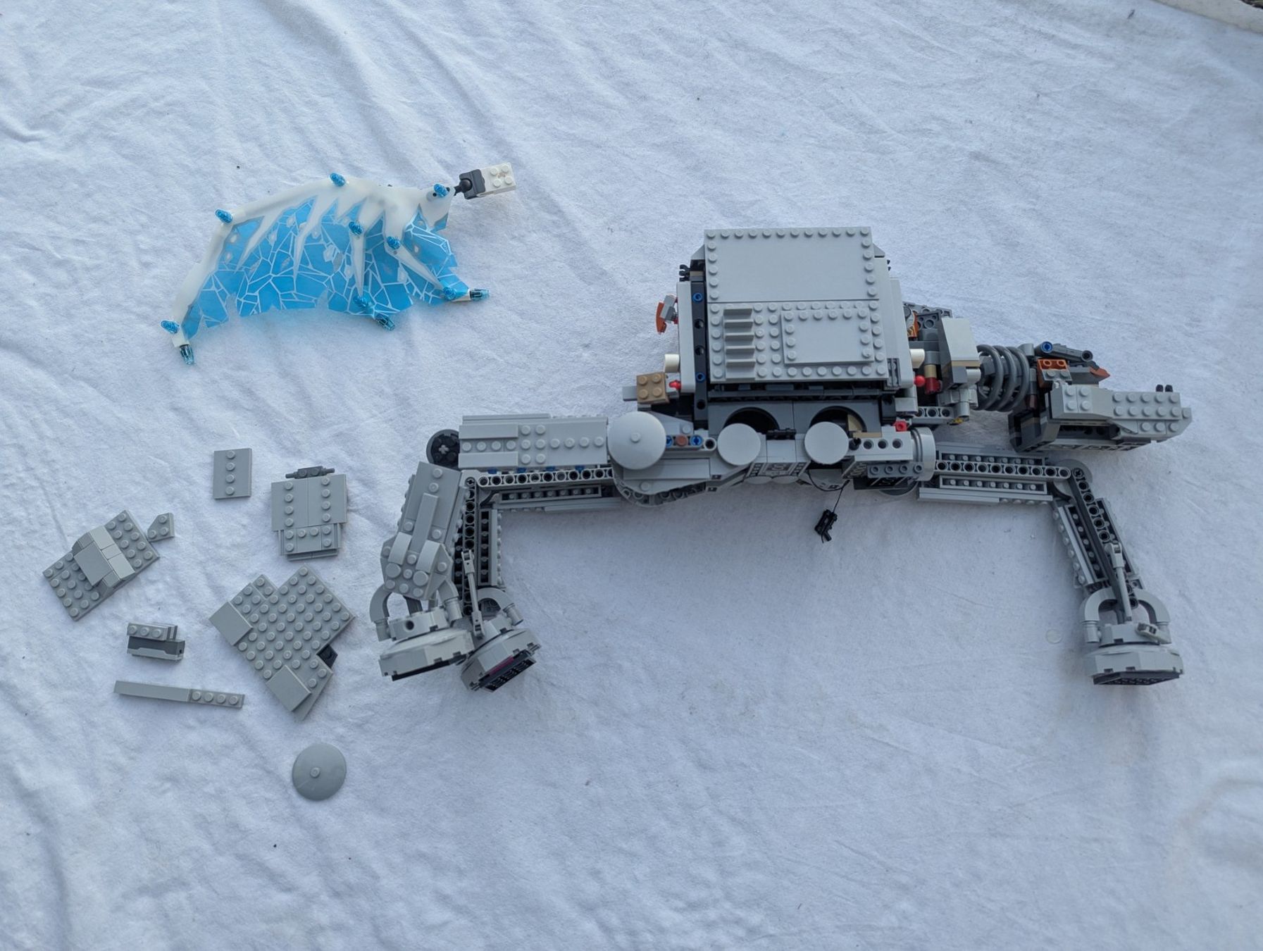 Lego Giocattoli: LEGO Technic Walker Eigenbau - evtl. Star Wars Teile – Usato da Locarno venduto da LukeWanderlust