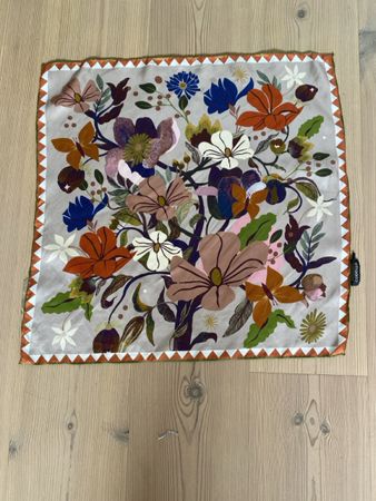 Tuch Codello Blumenmuster mehrfarbig quadratisch Zustand gut