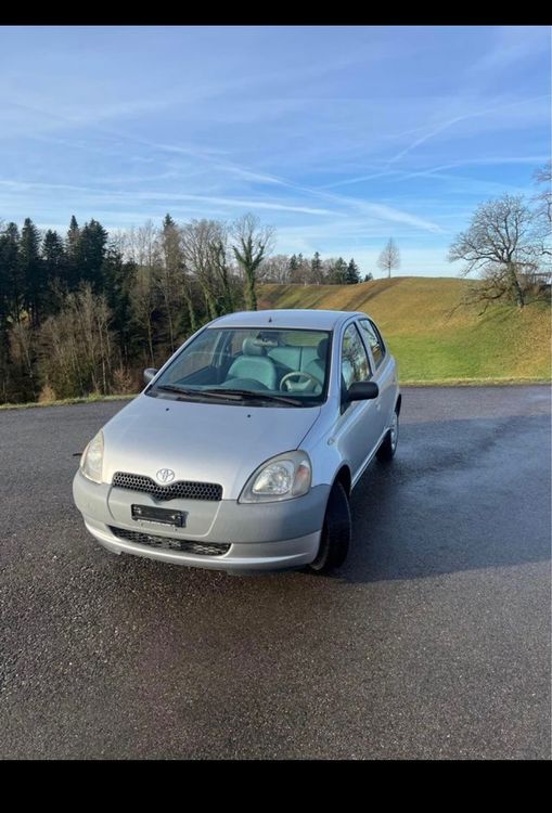 Toyota Yaris 1.0, Frisch MFK 03.2024 (106000 km)