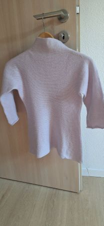 Emporio Armani - raffinierter Strickpulli in zartem Lila