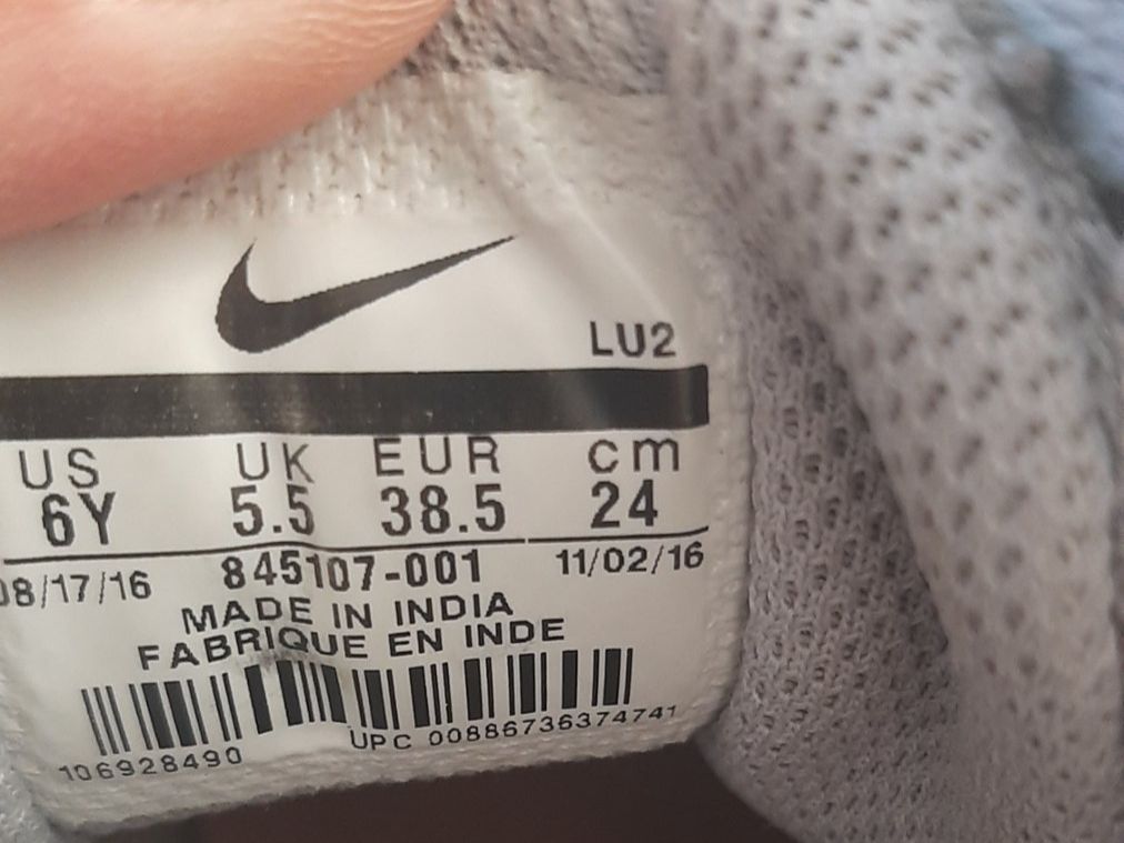 Nike Herrenschuhe: Nike Sneakers Gr. 38.5 – Gebraucht aus Luterbach von Soly11 3