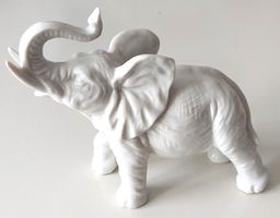 Elefant aus Keramik/Porzellan, 14 x 13 cm