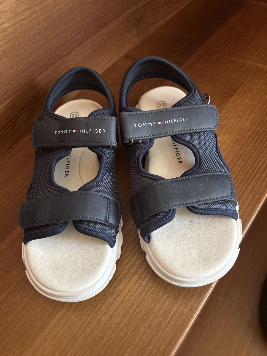 Tommy Hilfiger Scarpe per ragazzi: Hilfiger Sandaletten 33 – Nuovo (secondo la descrizione) da Maloja venduto da liv_5gzx 1