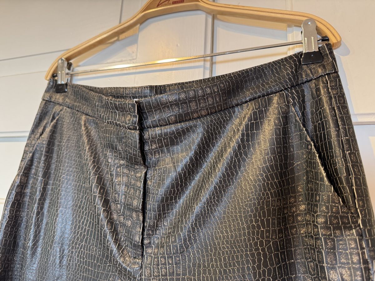 Raffaello Rossi Hosen: Raffaello Rossi Hose, 42 – Gebraucht aus St. Gallen von Cagliari2015 3
