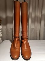 Elegante Hugo Boss Stiefel, Grösse 40, Braun - Herbststyle!