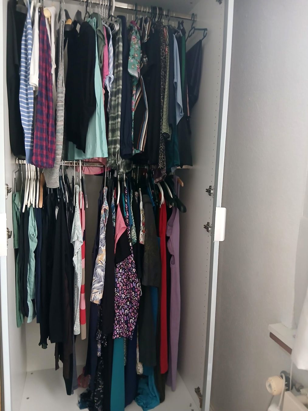 Ikea Armadi: Ikea Pax Schrank mit Spiegel – Usato da Zürich venduto da mel_2by5 2