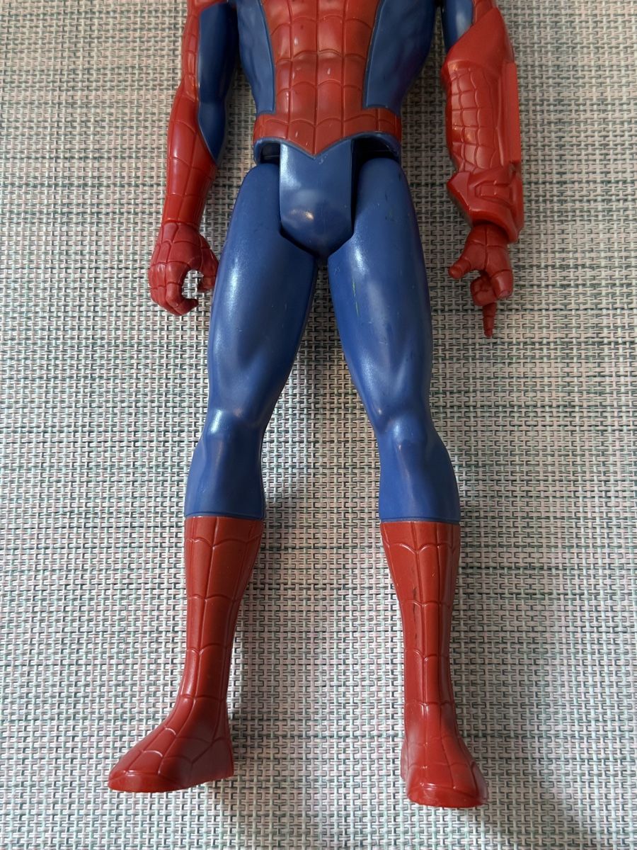 Statuette: Marvel Spider-Man Titan Hero Figur 30 cm Hasbro 2012 – Usato da Grenchen venduto da swiss.antiques 2