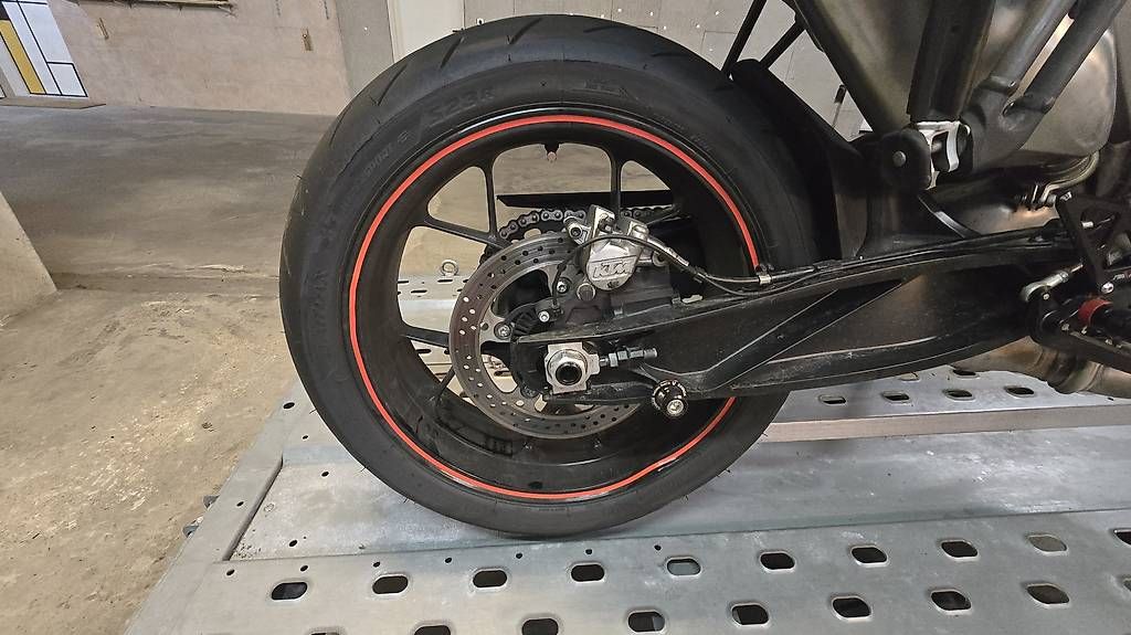 KTM Strada: KTM Duke 790 L accident Unfall – Usato da Bernex venduto da flyingsurfer 3