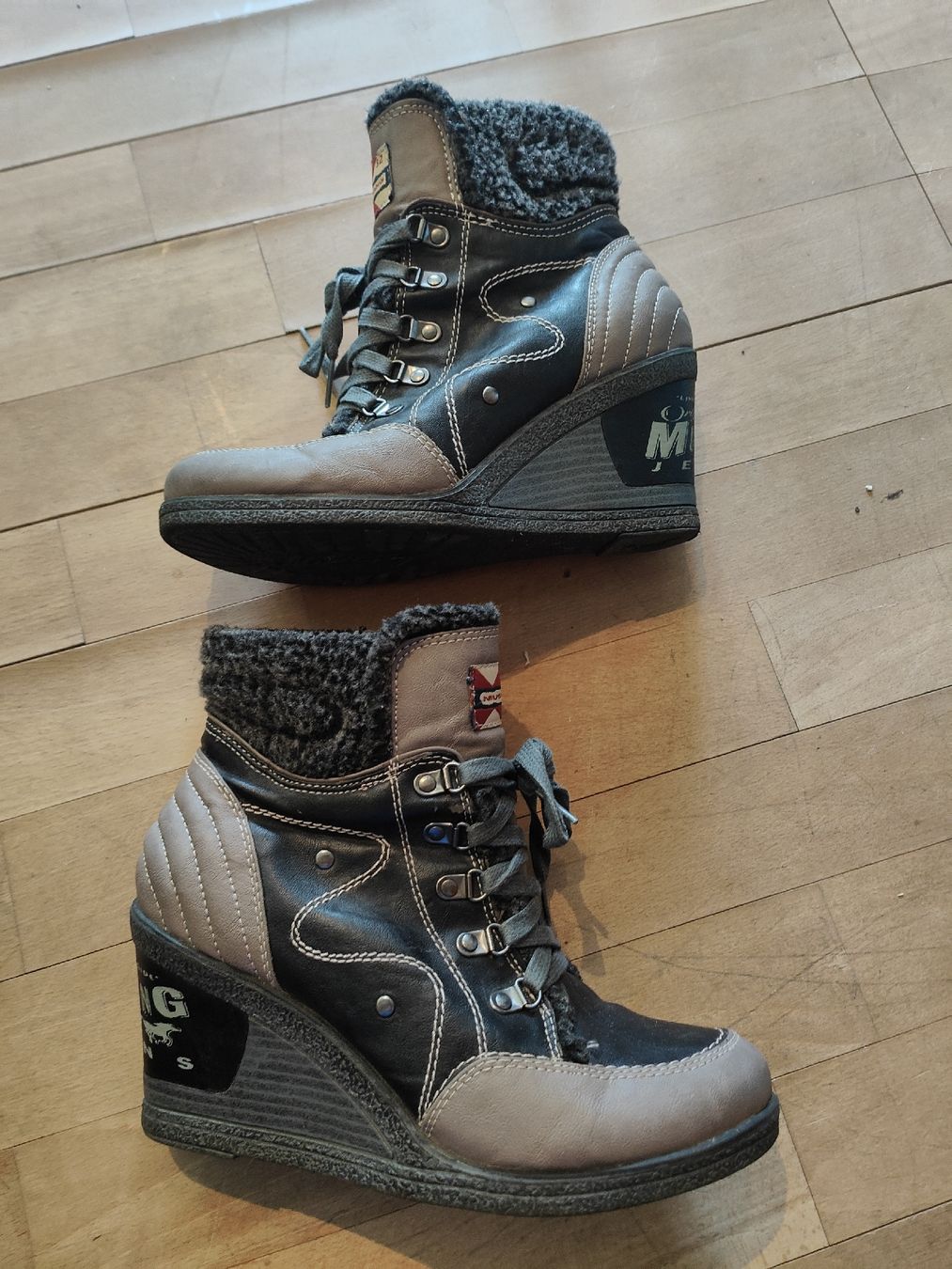 Mustang Scarpe da donna: Warme Mustang Winterstiefeletten Gr.39 – Usato da Wald ZH venduto da chlinicaro