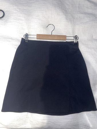 Rock schwarz Grösse S h&m guter Zustand