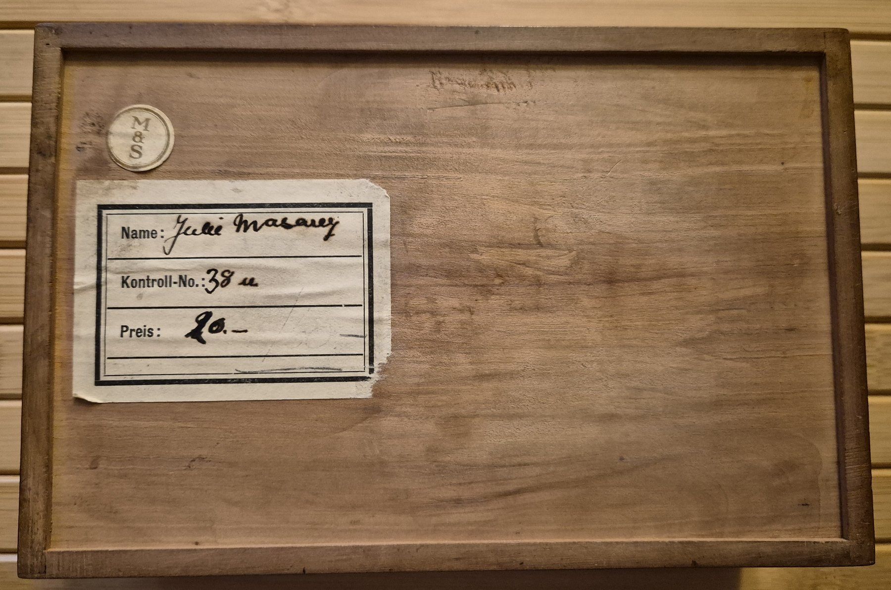 Giochi: Antike Schachfiguren in dekorativer Box – Usato da Basel venduto da Kurioses 8