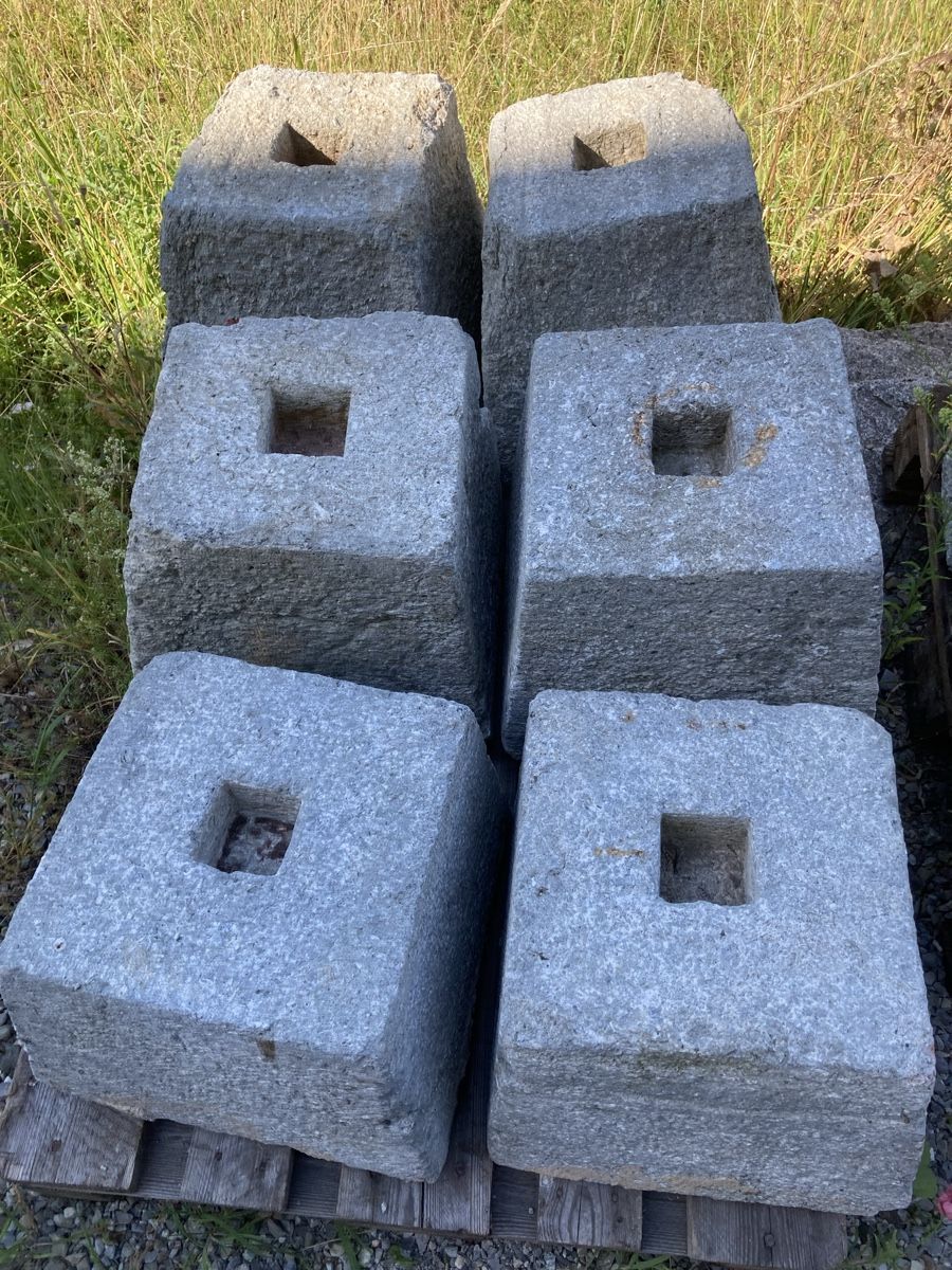 Pietre & tegole: Alte  Garten Sockel Granit  – Usato da Uerkheim venduto da Dealer-4813 6