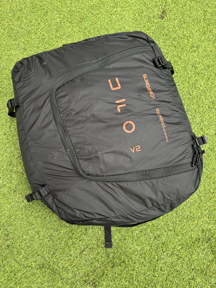 Slingshot Kite: Slingshot Ufo 8m2 V2 mit Bar – Gebraucht aus Luzern von sam.l.