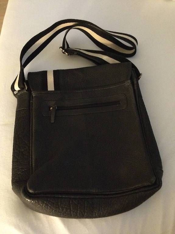 Taschen für Damen: Sac en cuire  – Gebraucht aus St-Sulpice VD von cel_byg6 1