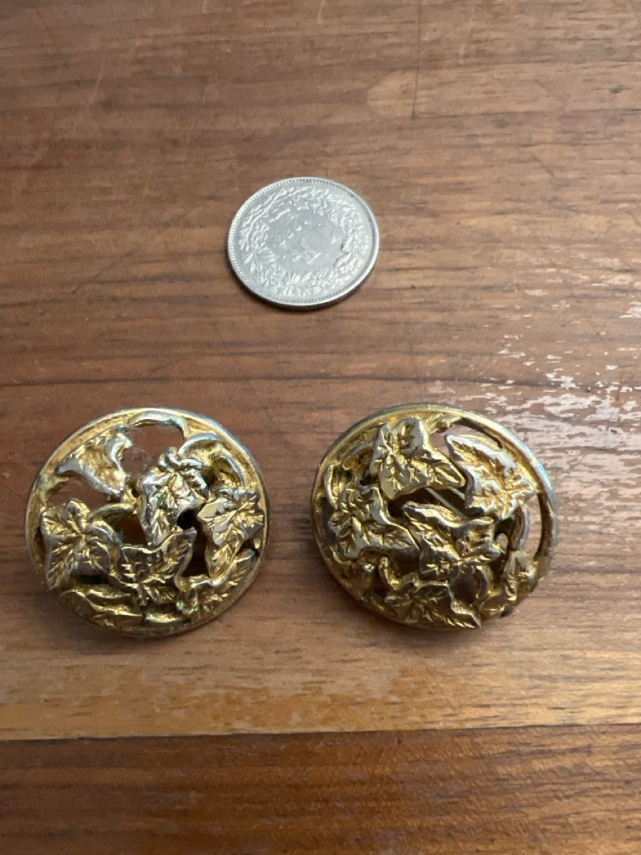 Orecchini pendenti & Orecchini a lobo: Goldene Clip Ohrringe Vintage – Usato da Basel venduto da oppo99