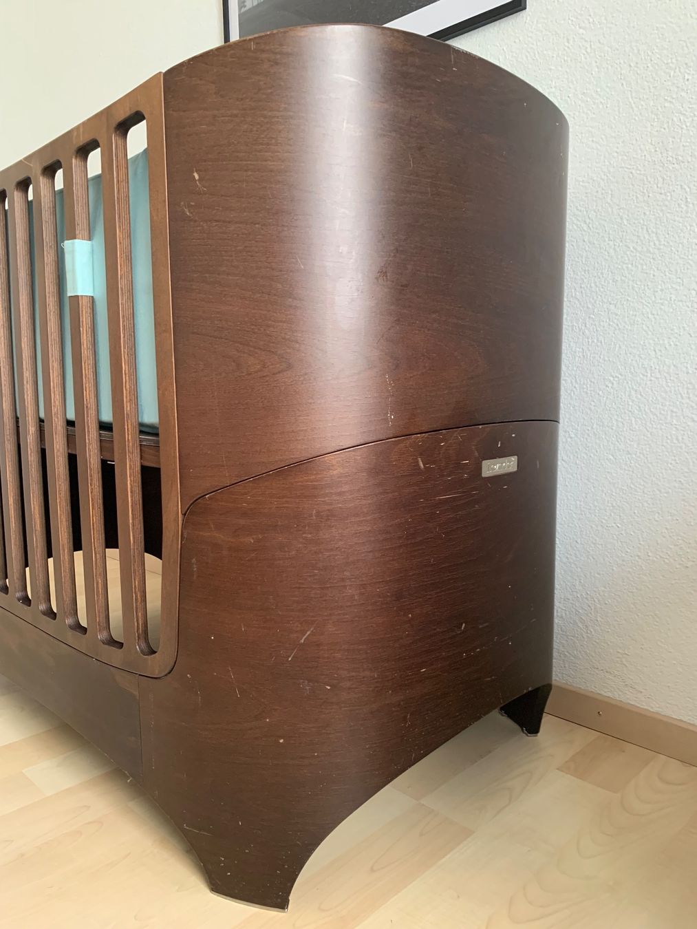Leander Betten: Leander Walnut Classic Baby Cot + Junior Parts + Bumper – Gebraucht aus Kriens von mat_9gtt 3