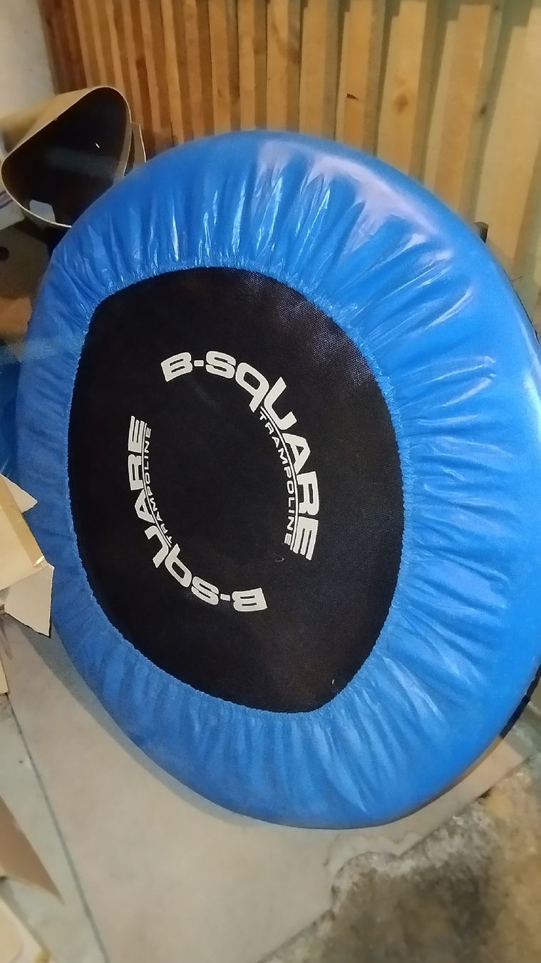 Trampolines: TRAMPOLIN 💖 – Neuf (Voir description) à Dübendorf par Artemis93