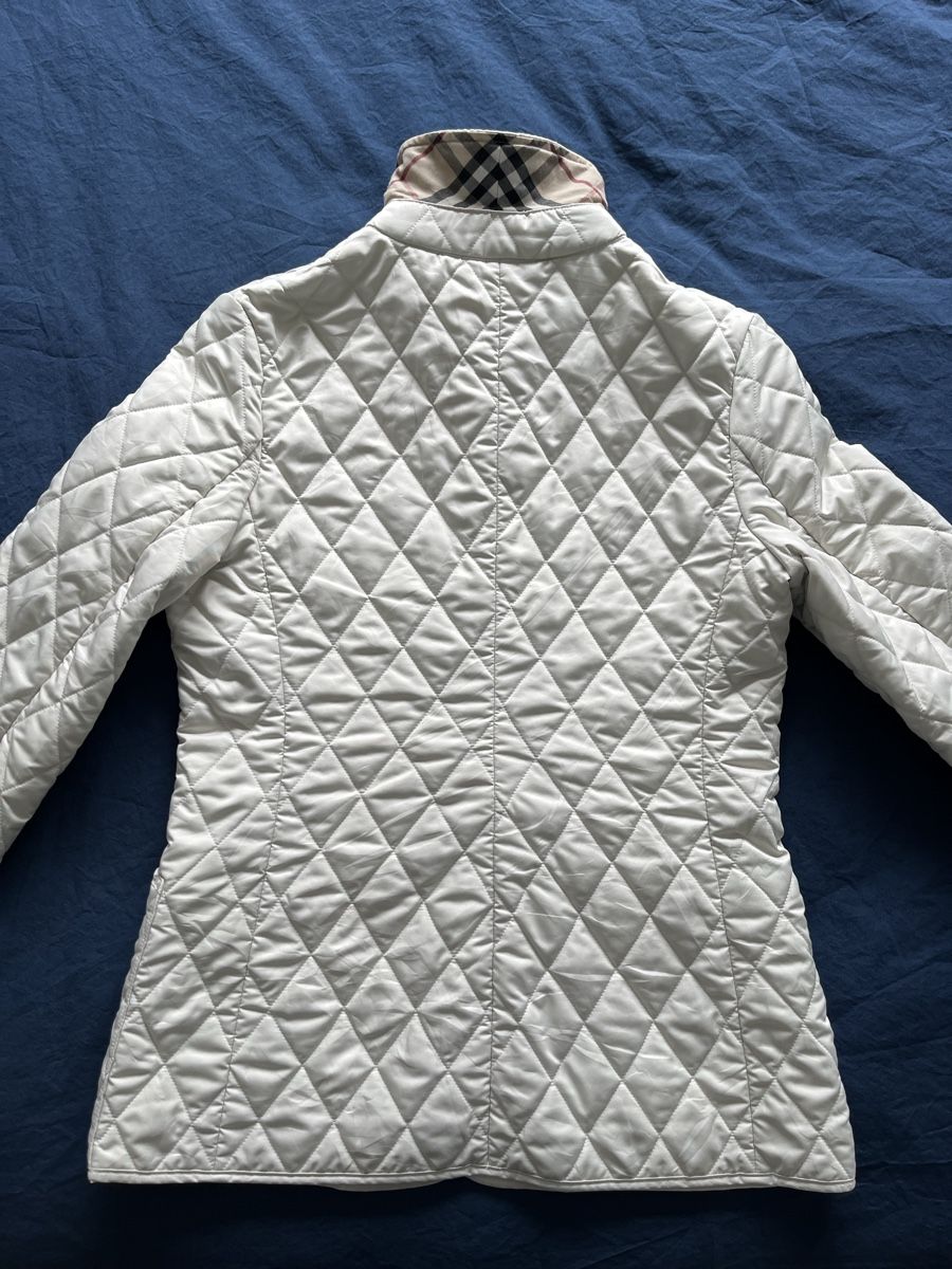 Burberry Giacche: Burberry Women's Quilted Jacket | Light grey | Small – Usato da Zürich venduto da ecracco 5