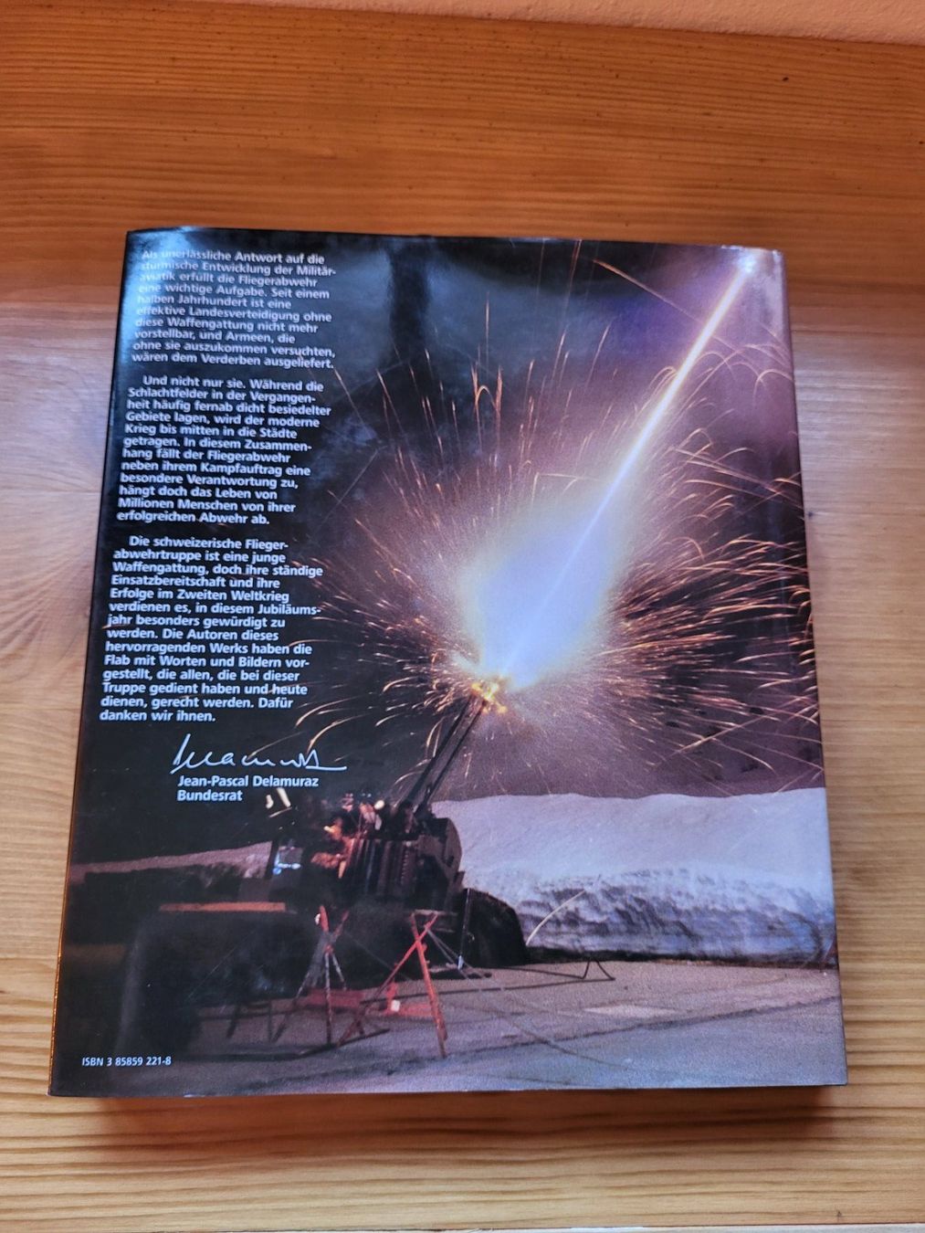 Bücher: Schweizer Armee Buch Sperrfeuer am Himmel – Gebraucht aus Egliswil von rom_gd6f 1