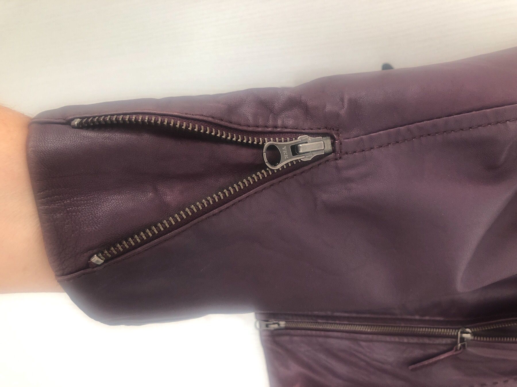 Giacche: Weiche Lederjacke mit Nieten M – Nuovo (secondo la descrizione) da Hendschiken venduto da Uraniali 9