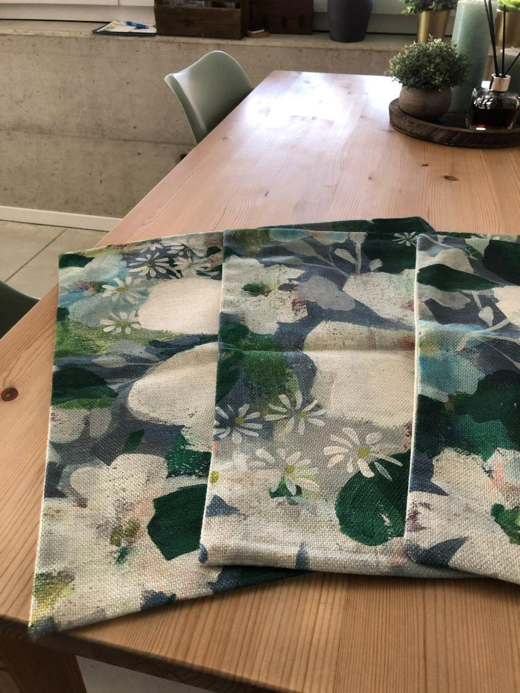 Cuscini: 4 x Dekokissen 45x45cm – Nuovo (secondo la descrizione) da Bellinzona venduto da JackieBlue 4