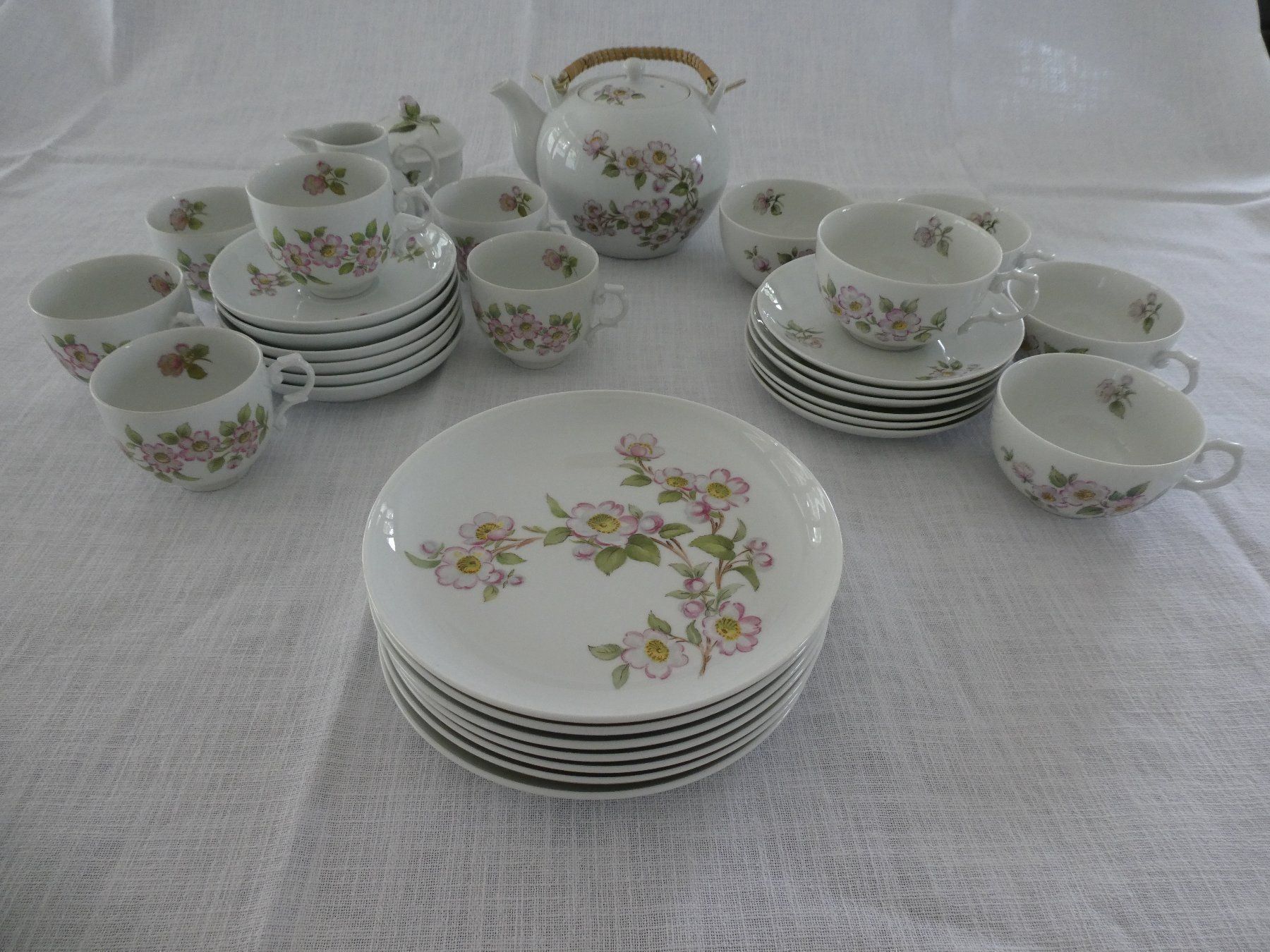 Fürstenberg Set di piatti: 32-teiliges Tee-/Kaffee-Set Fürstenberg – Usato da Ehrendingen venduto da Marcellolauti