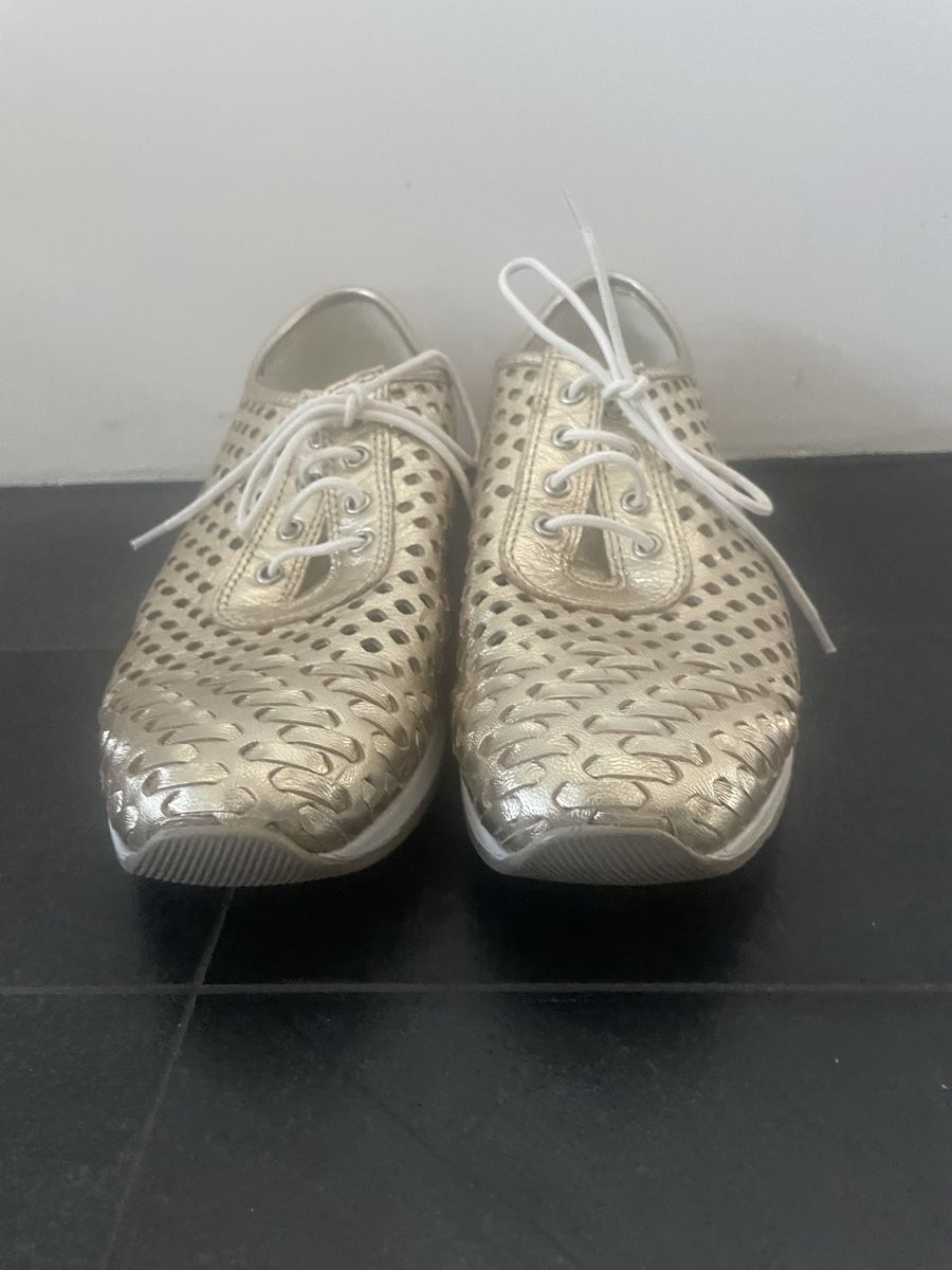Chaussures femmes: Sommerschuhe - Gr. 39 – D'occasion à Hünenberg See par DND5 1