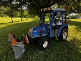 Traktor ISEKI TE 325 F 4x4  