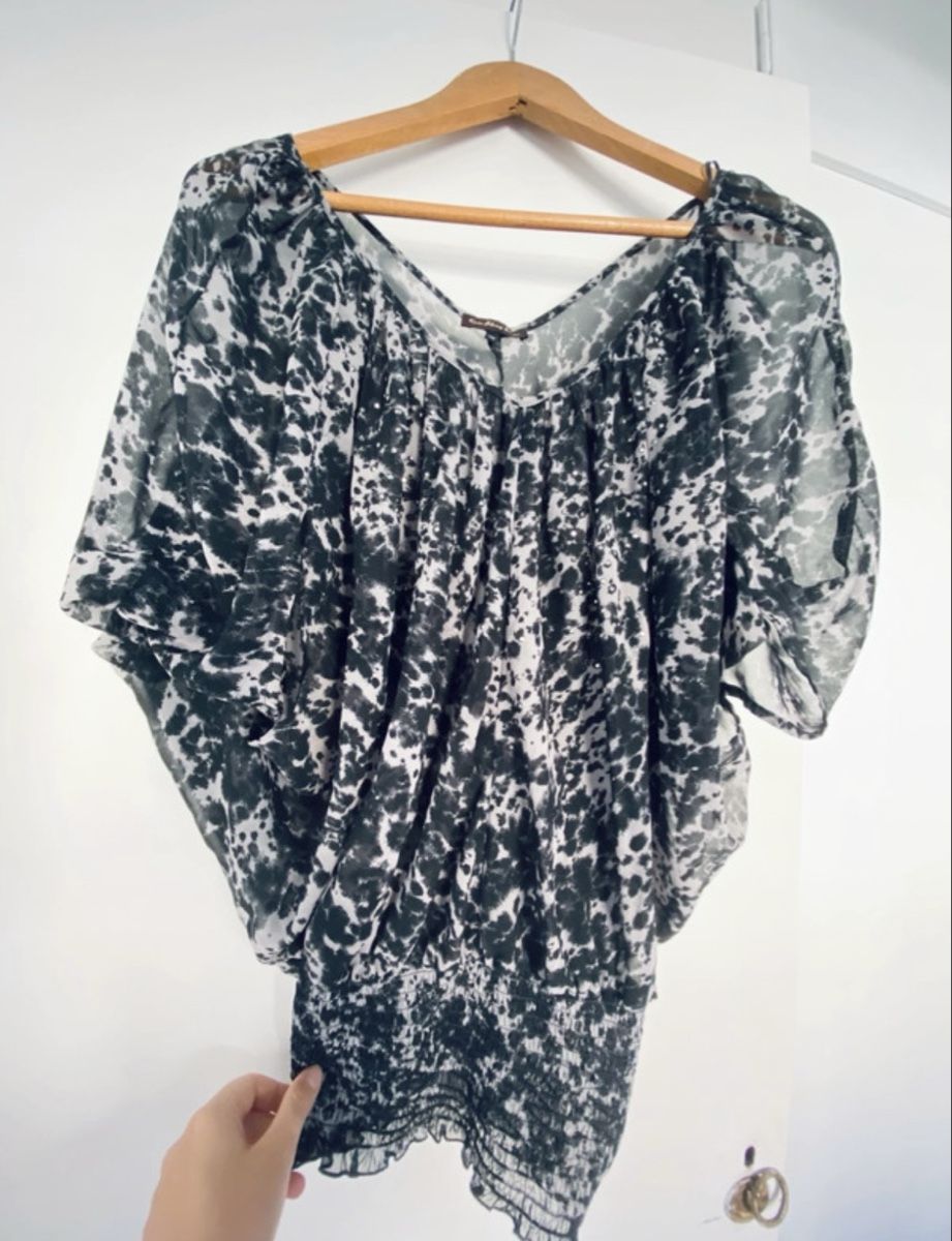 Camicette: Chic Sheer Blouse Grey Tunic with Rhinestones  – Nuovo (secondo la descrizione) da Kloten venduto da jan_xn8f