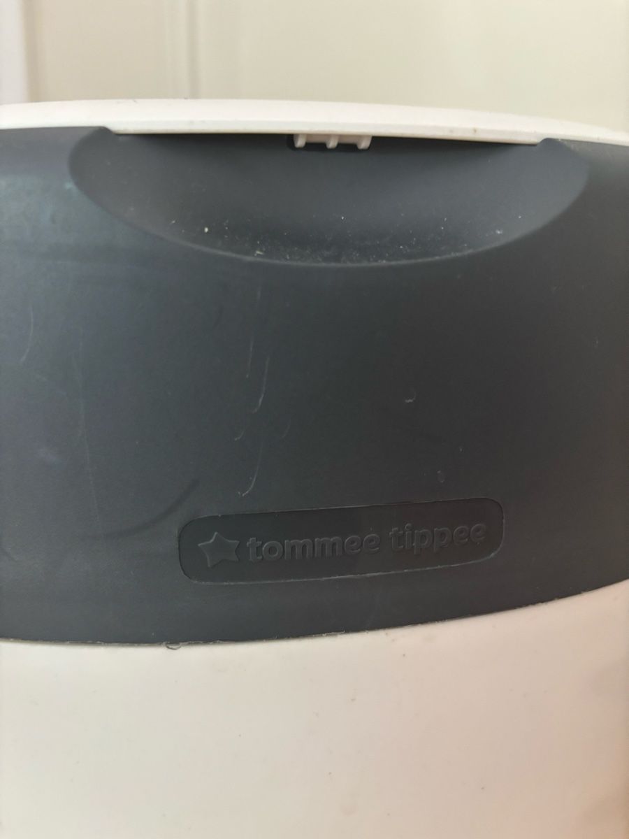 Tommee Tippee Abfalleimer: Tommee Tippee Twist & Click Trash Can – Gebraucht aus Genève von Stephanie.xx 2