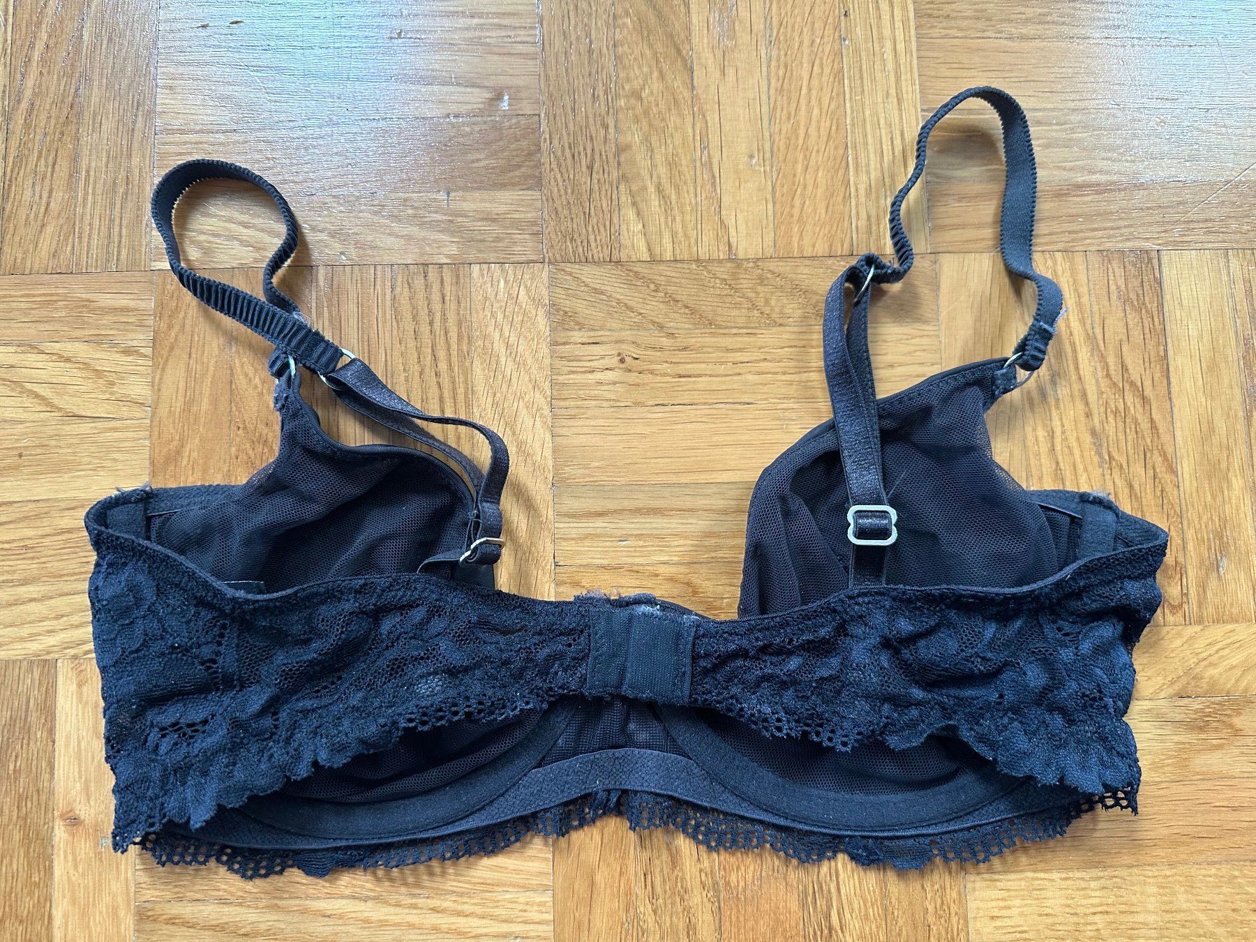 H&M Altra biancheria intima: Schwarzer H&M Spitzen-BH Gr. 75C / US 34C – Usato da Winterthur venduto da nelead 1