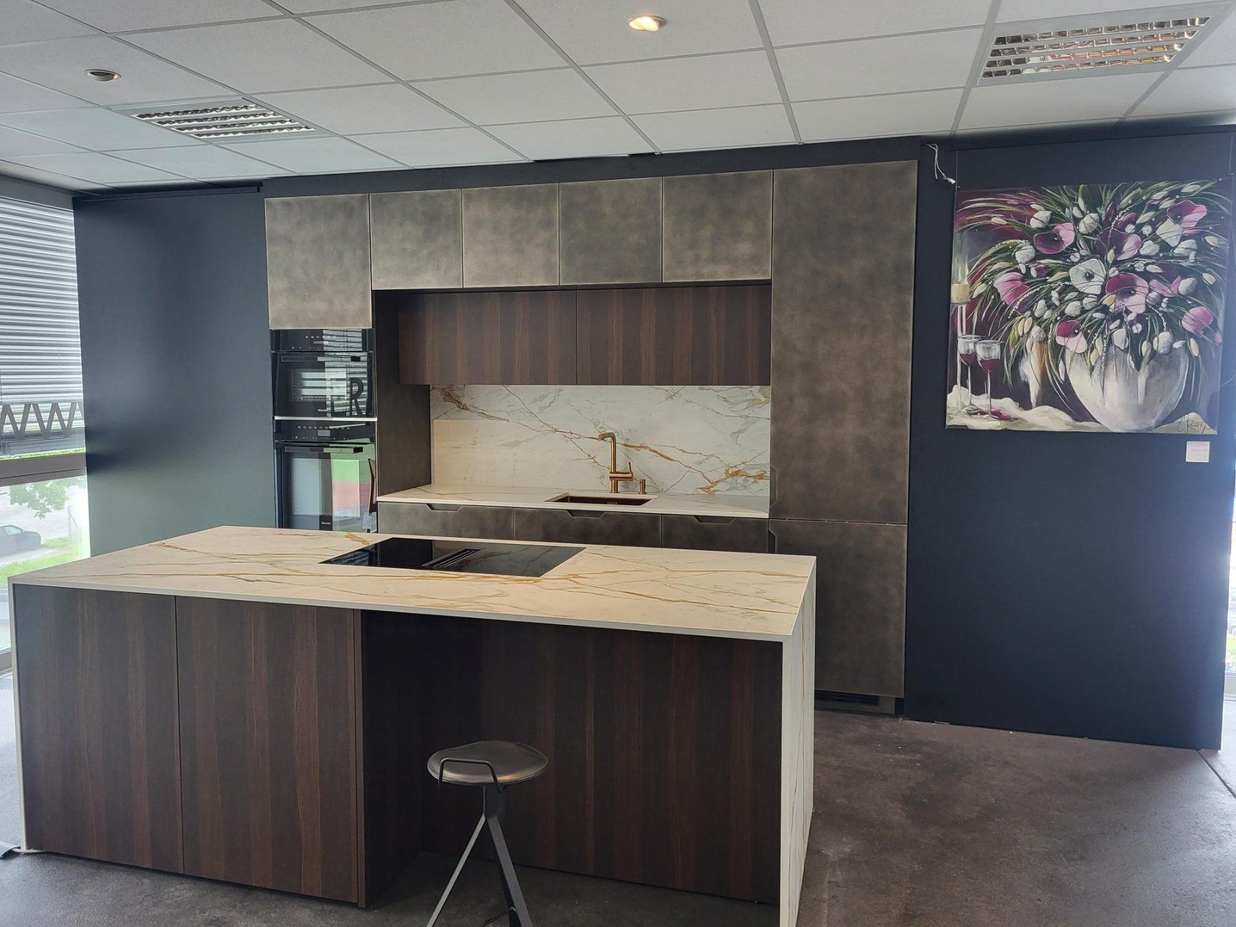 Cucine complete: Design Küche Aster / Miele Geräte  / Dekton Stein – Nuovo (secondo la descrizione) da Küssnacht am Rigi venduto da domusinterior 1