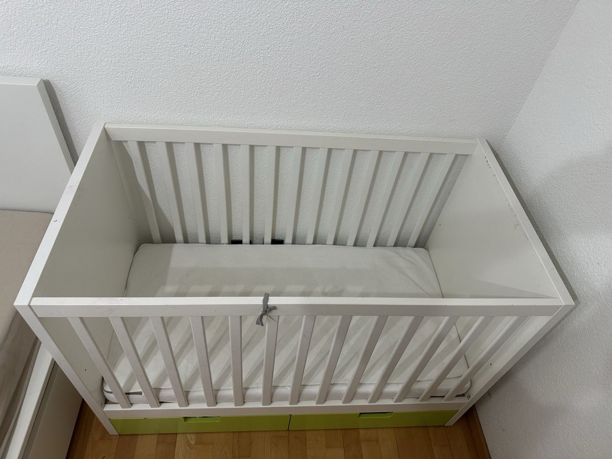 Betten: Baby/Kinderbett IKEA Stuva – Gebraucht aus Küssnacht am Rigi von mis_skz5 1