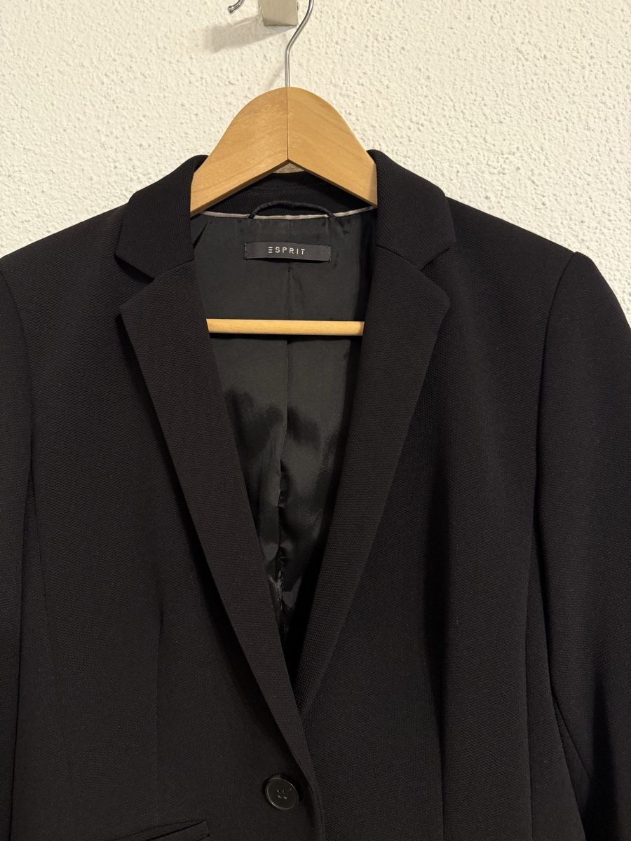 Esprit Jacken: Toller Esprit Damen Blazer Schwarz, 34/36 – Gebraucht aus Udligenswil von mp9_f7jr 4