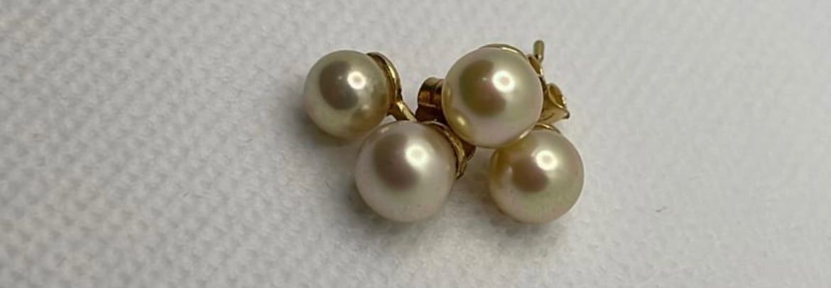 Boucles d'oreille: Boucles d’oreilles en or 18c avec perles – D'occasion à Montreux par Pipo7878 5