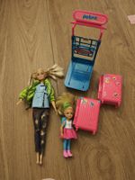 BARBIE mit Kind, 2 Koffern und Kofferwagen