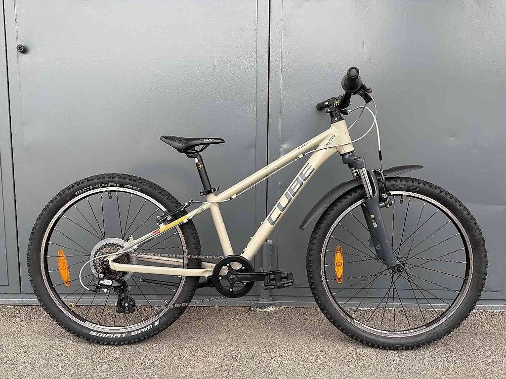 Velos: Cube Acid 240 Occasion – Gebraucht aus Bévilard von Palouette