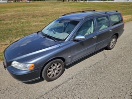 Volvo V70 2.5T AWD