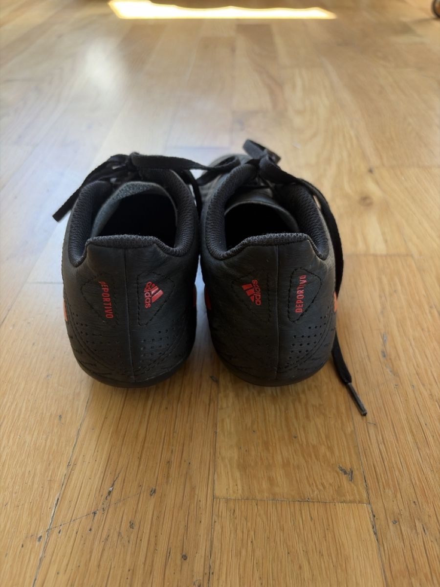 Chaussures garçon: Adidas – D'occasion à Gockhausen par Maria.Lemma.01 1