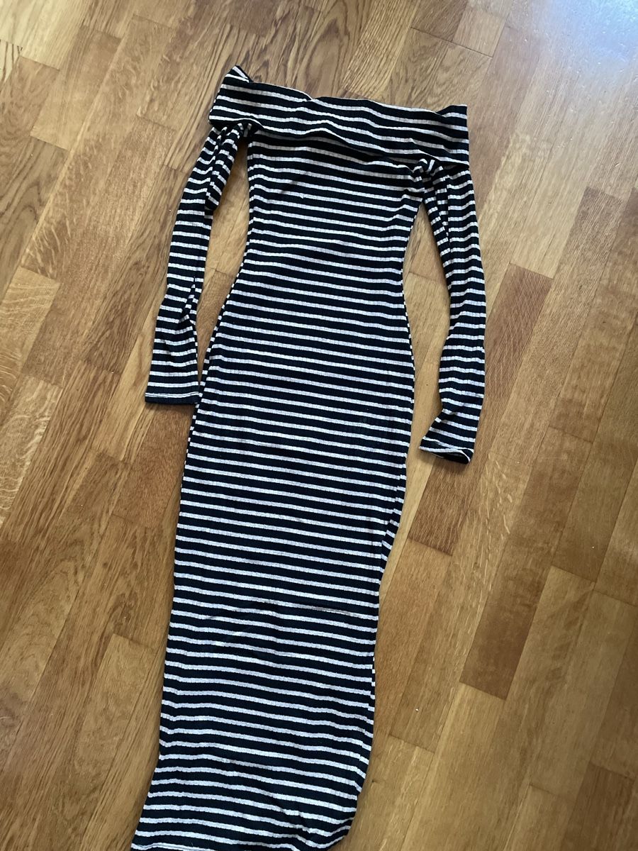 Bershka Kleider: RobeBershka XS – Neu (gemäss Beschreibung) aus Lausanne von lau_x22z